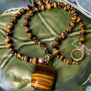 VTG Tigers Eye 14K Gold Filled Clasp Pendant Necklace/Good Luck Necklace 22”